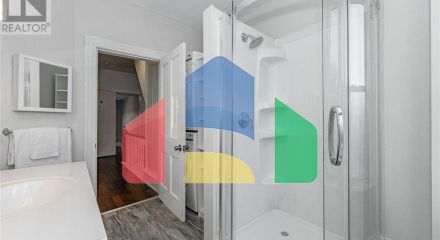 Residential - Single Family Home - Guelph, Canada - Canada