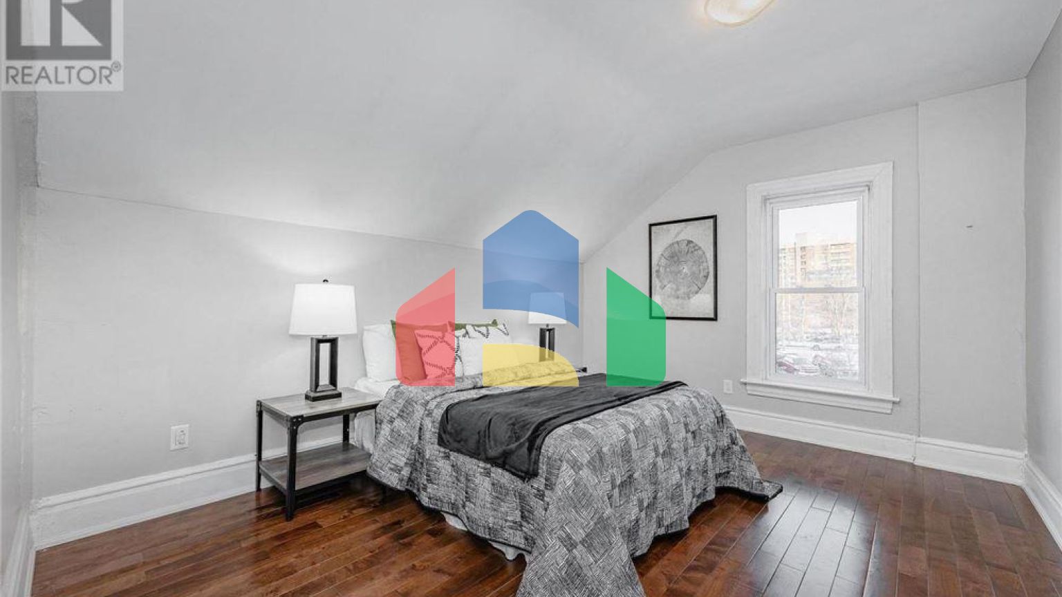 Residential - Single Family Home - Guelph, Canada - Canada