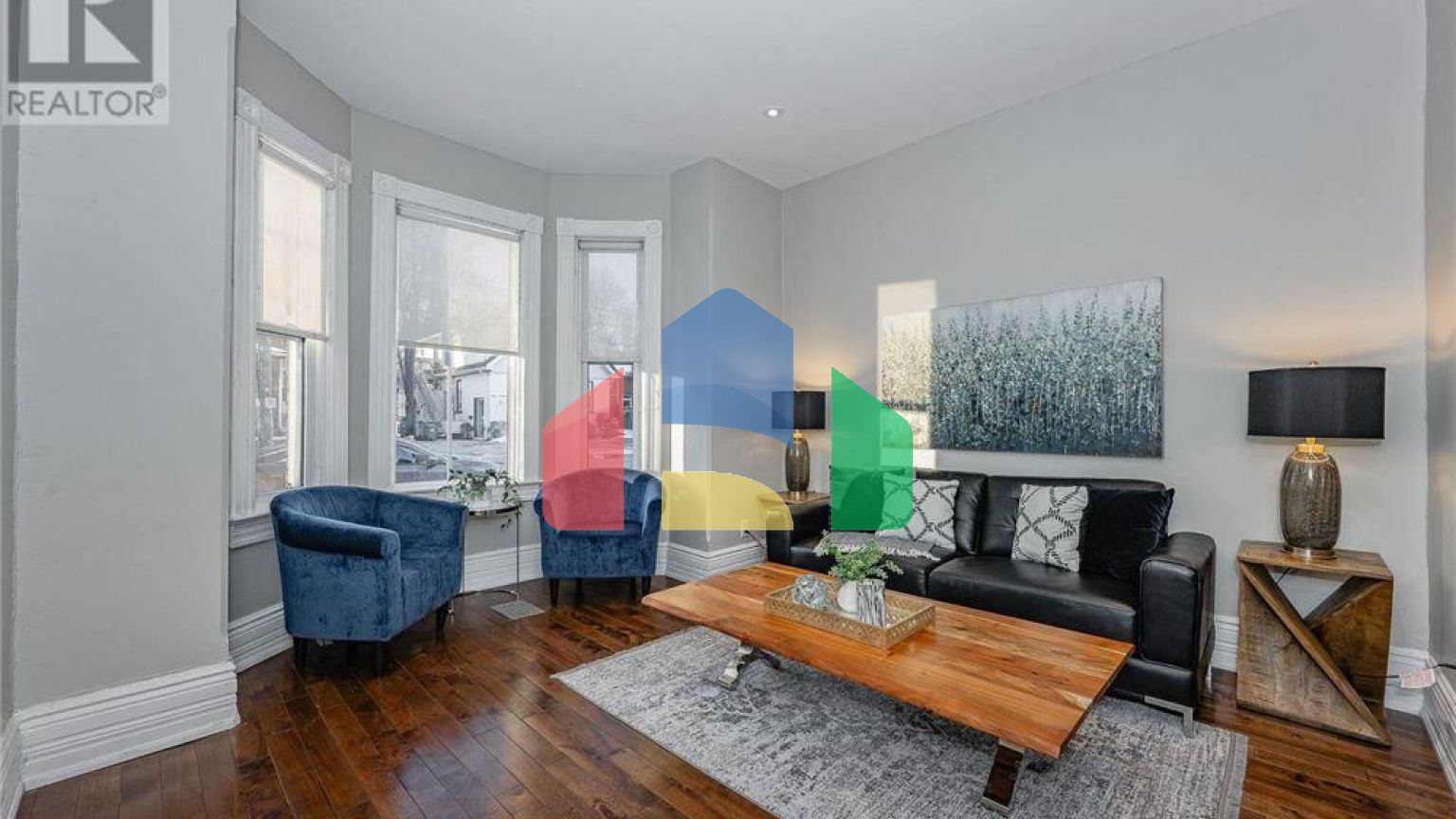 Residential - Single Family Home - Guelph, Canada - Canada