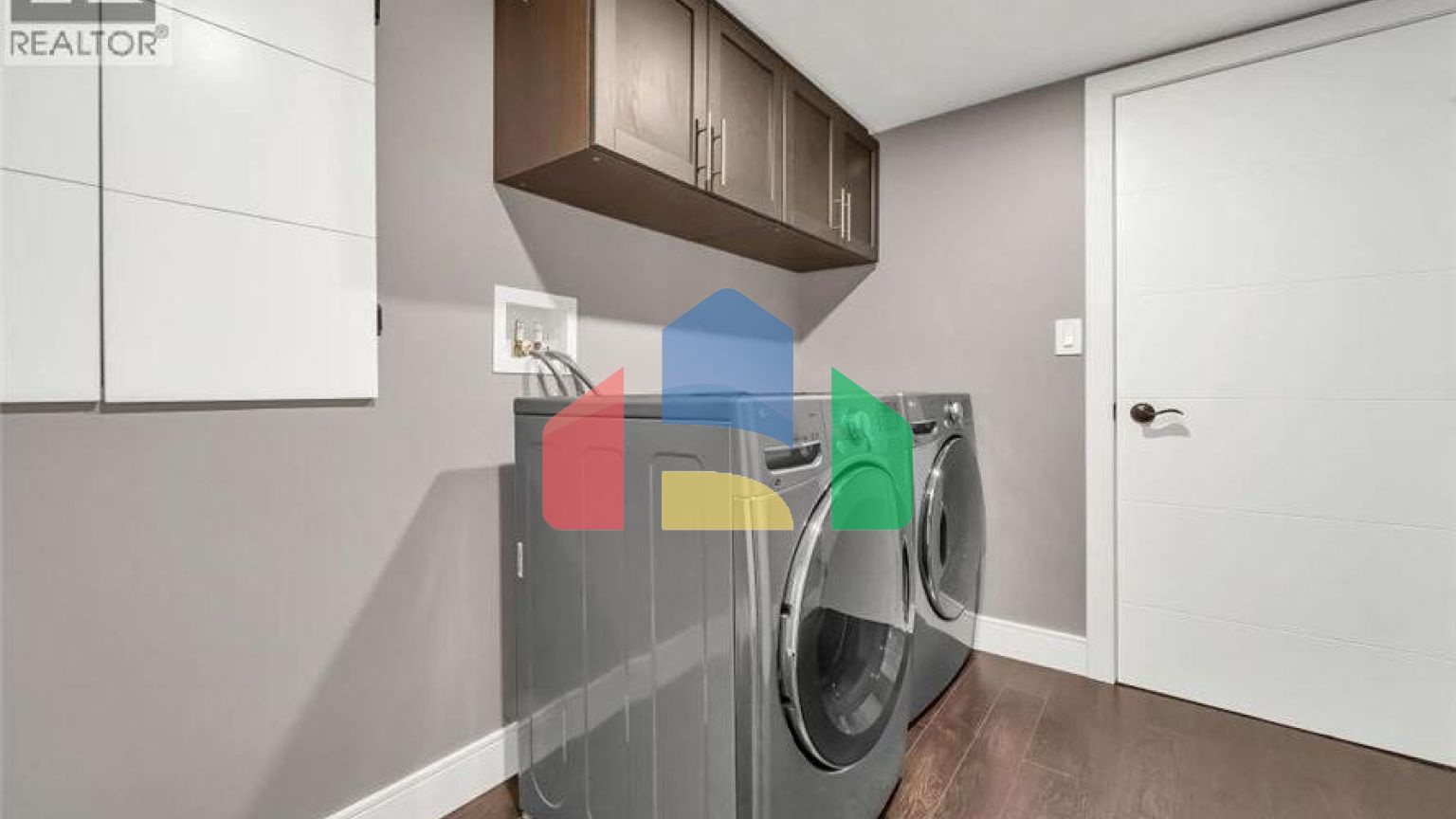 Residential - Single Family Home - Guelph, Canada - Canada