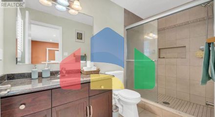 Residential - Single Family Home - Guelph, Canada - Canada