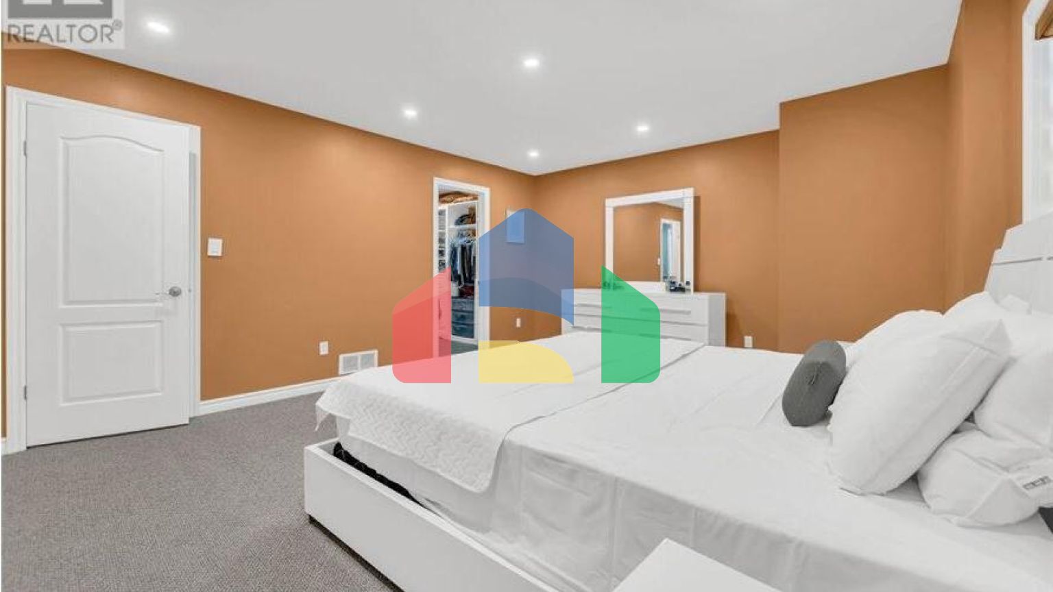 Residential - Single Family Home - Guelph, Canada - Canada