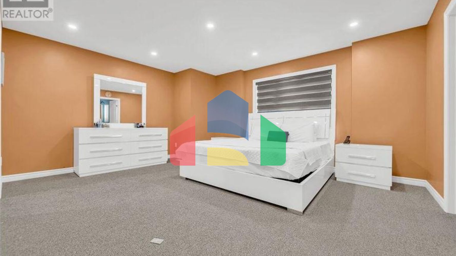 Residential - Single Family Home - Guelph, Canada - Canada