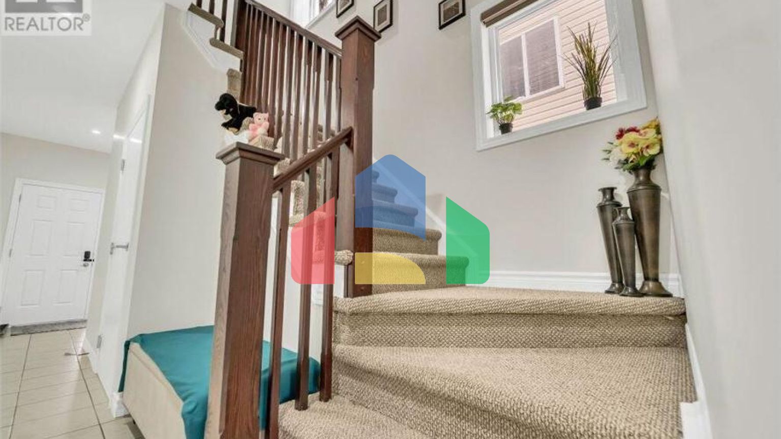 Residential - Single Family Home - Guelph, Canada - Canada