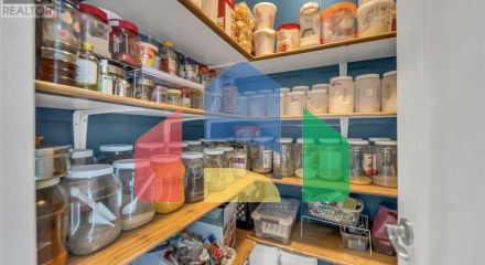 Residential - Single Family Home - Guelph, Canada - Canada