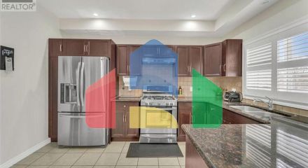 Residential - Single Family Home - Guelph, Canada - Canada