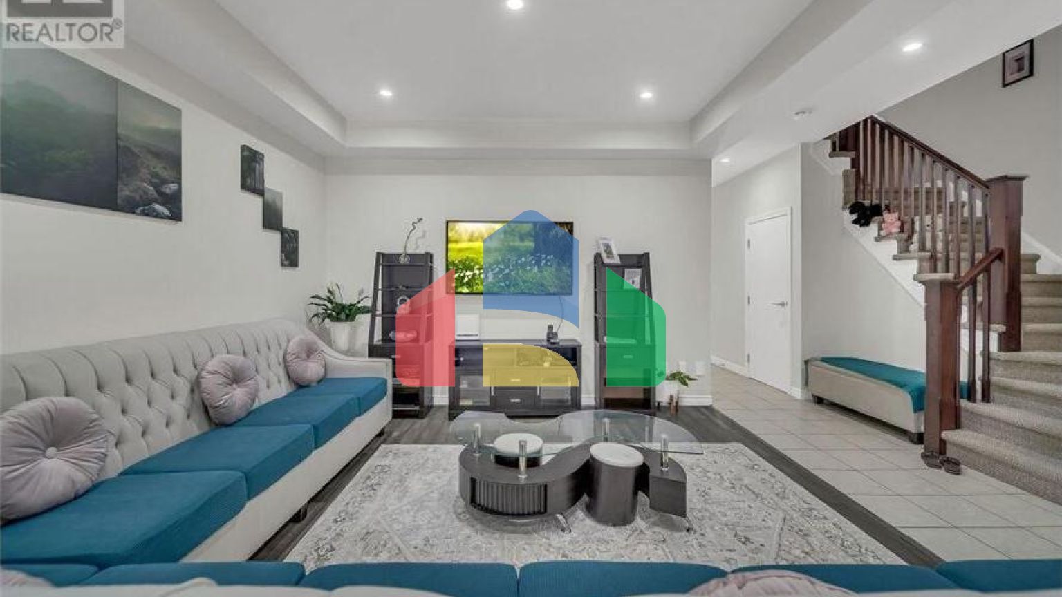 Residential - Single Family Home - Guelph, Canada - Canada