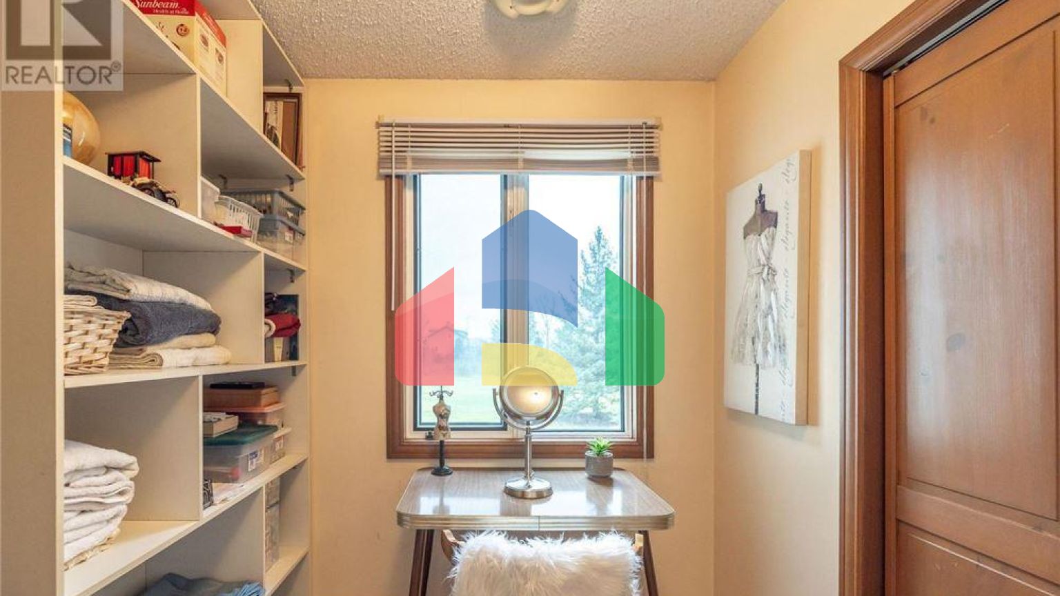 Residential - Single Family Home - Guelph, Canada - Canada