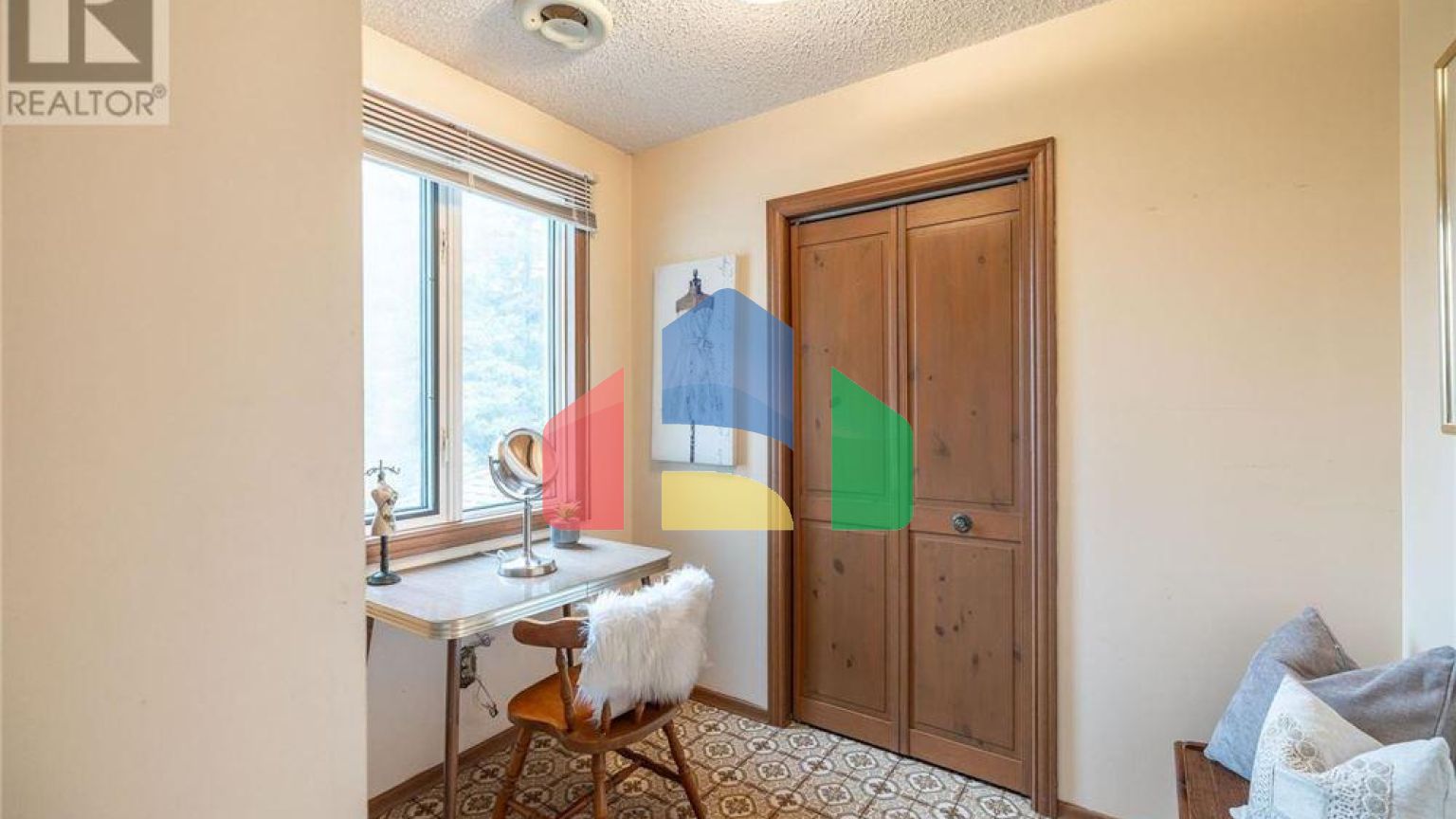 Residential - Single Family Home - Guelph, Canada - Canada