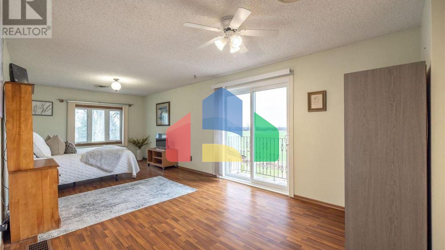 Residential - Single Family Home - Guelph, Canada - Canada