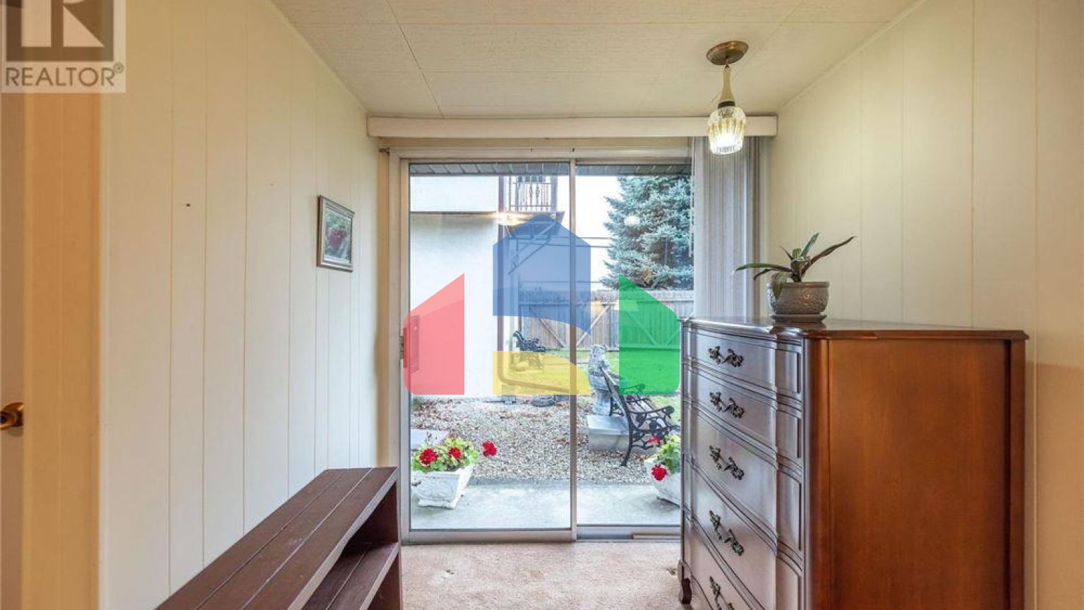 Residential - Single Family Home - Guelph, Canada - Canada