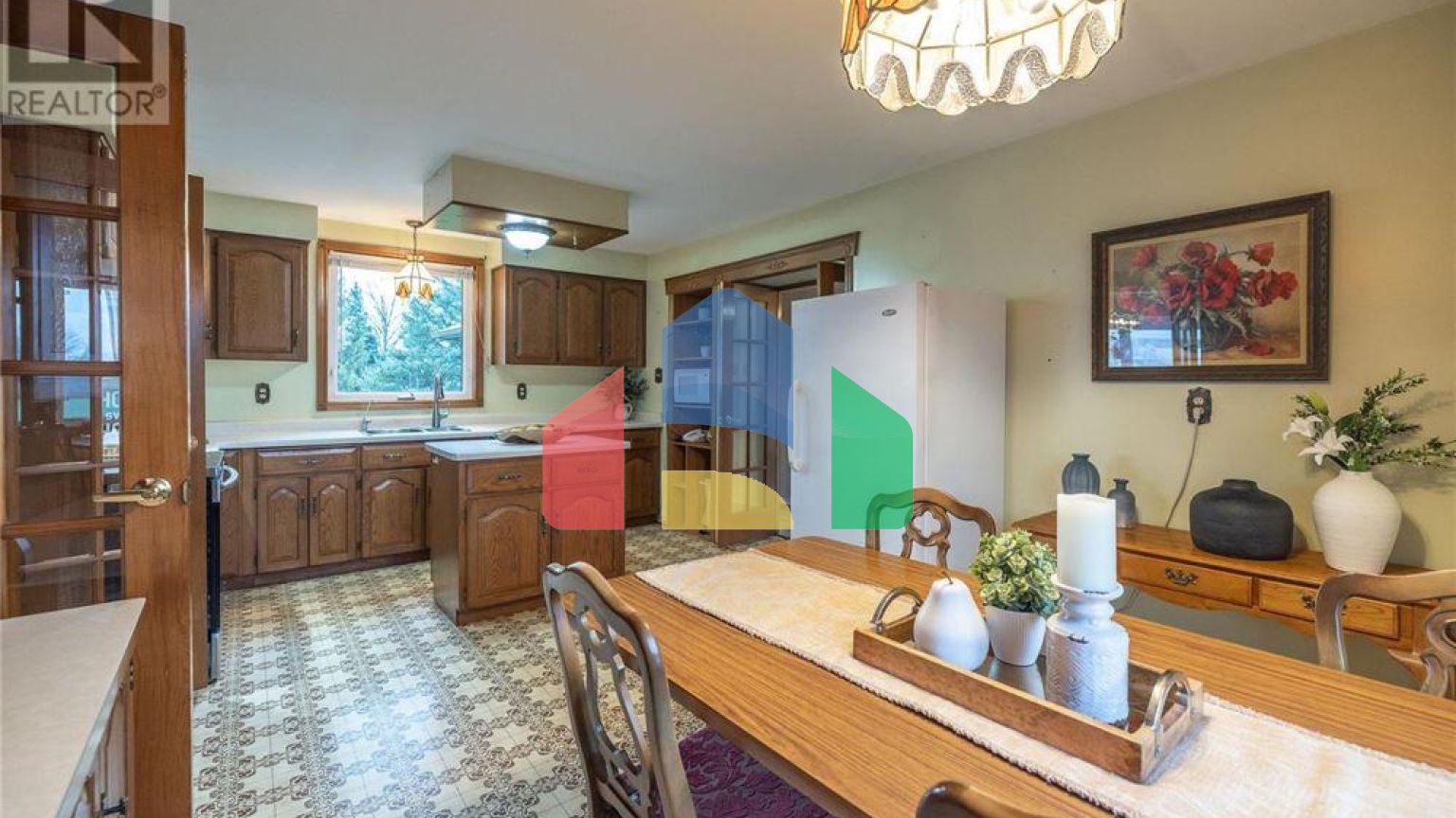 Residential - Single Family Home - Guelph, Canada - Canada