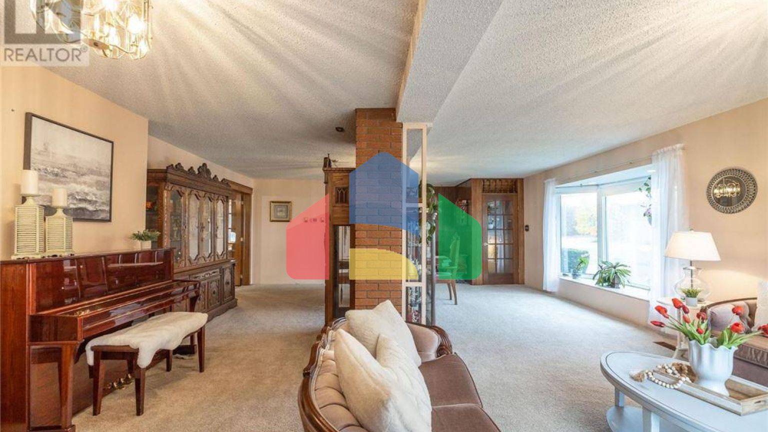 Residential - Single Family Home - Guelph, Canada - Canada