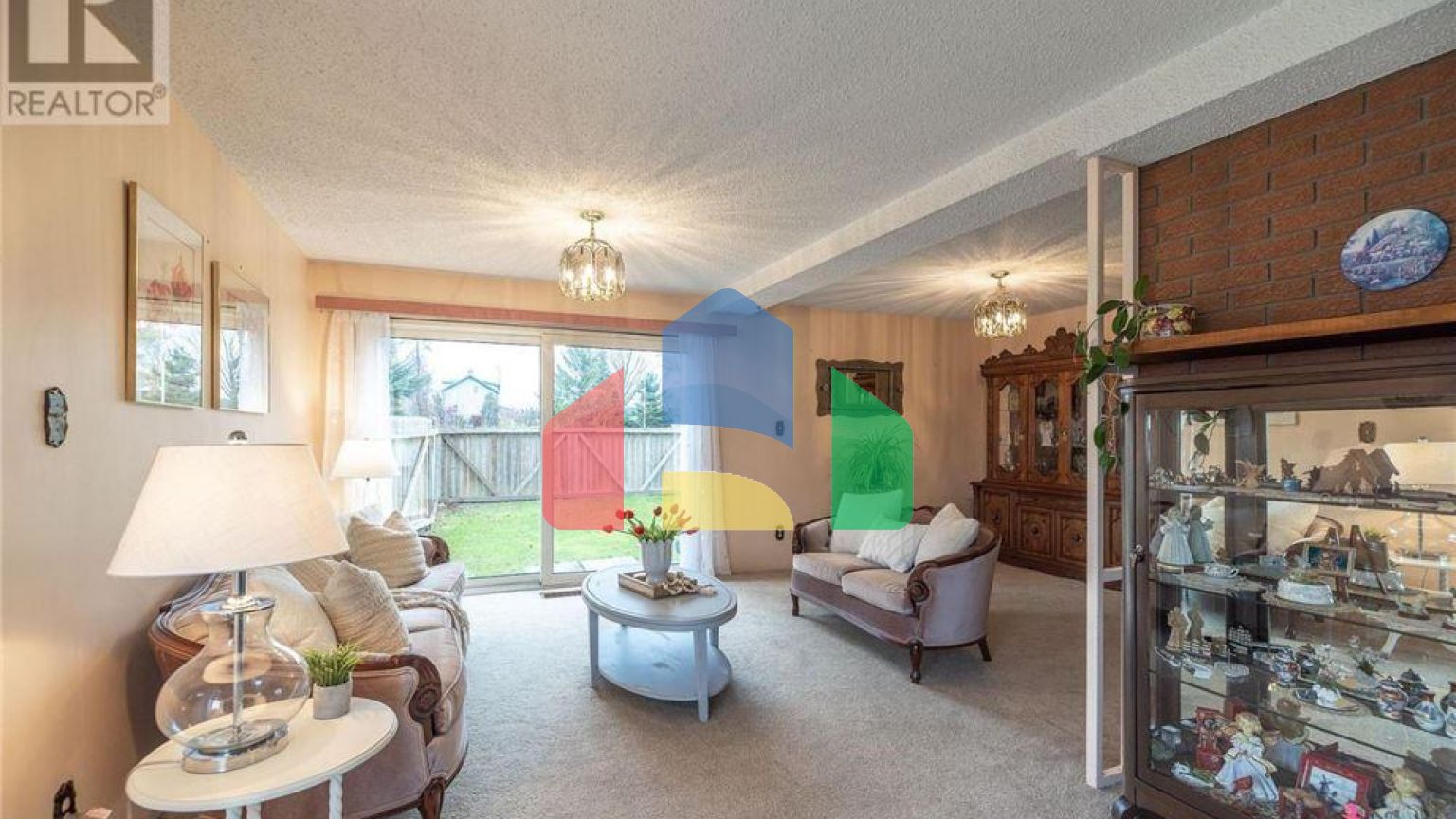 Residential - Single Family Home - Guelph, Canada - Canada