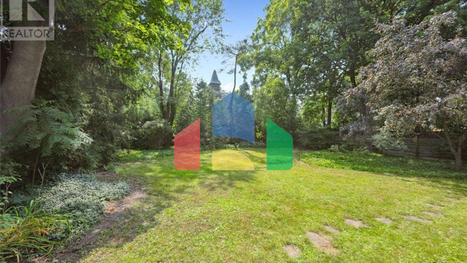 Residential - Single Family Home - Guelph, Canada - Canada