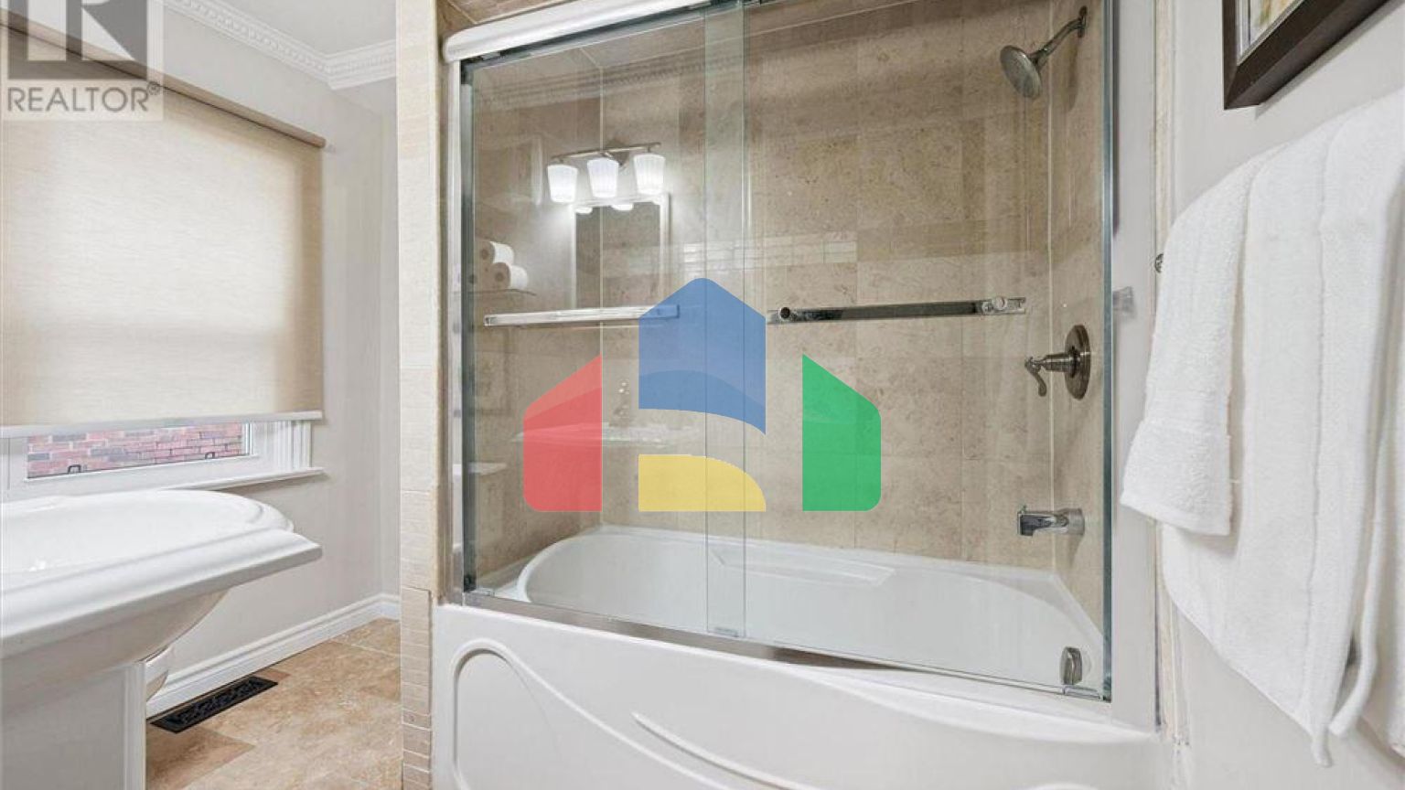 Residential - Single Family Home - Guelph, Canada - Canada