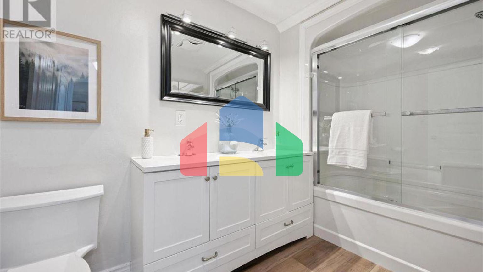 Residential - Single Family Home - Guelph, Canada - Canada