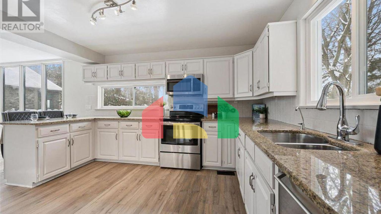 Residential - Single Family Home - Guelph, Canada - Canada