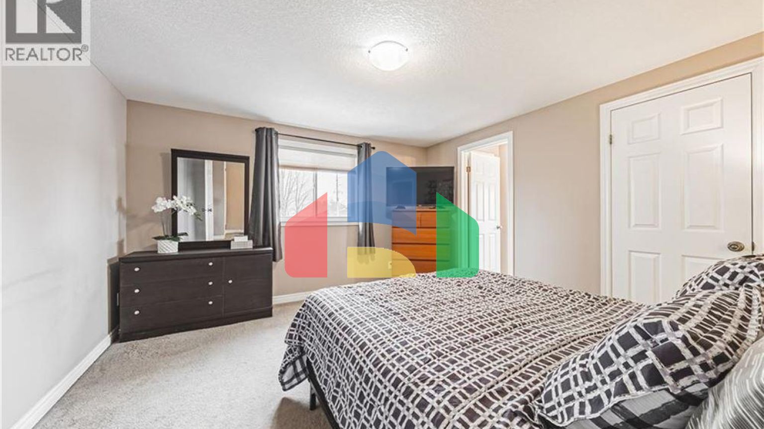 Residential - Condo/Apartment - Guelph, Canada - Canada