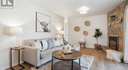 Residential - Single Family Home - Guelph, Canada - Canada