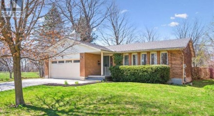 Residential - Single Family Home - Guelph, Canada - Canada