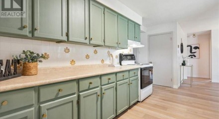 Residential - Single Family Home - Guelph, Canada - Canada