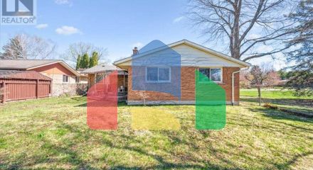 Residential - Single Family Home - Guelph, Canada - Canada