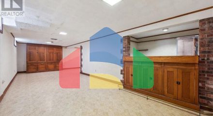 Residential - Single Family Home - Guelph, Canada - Canada