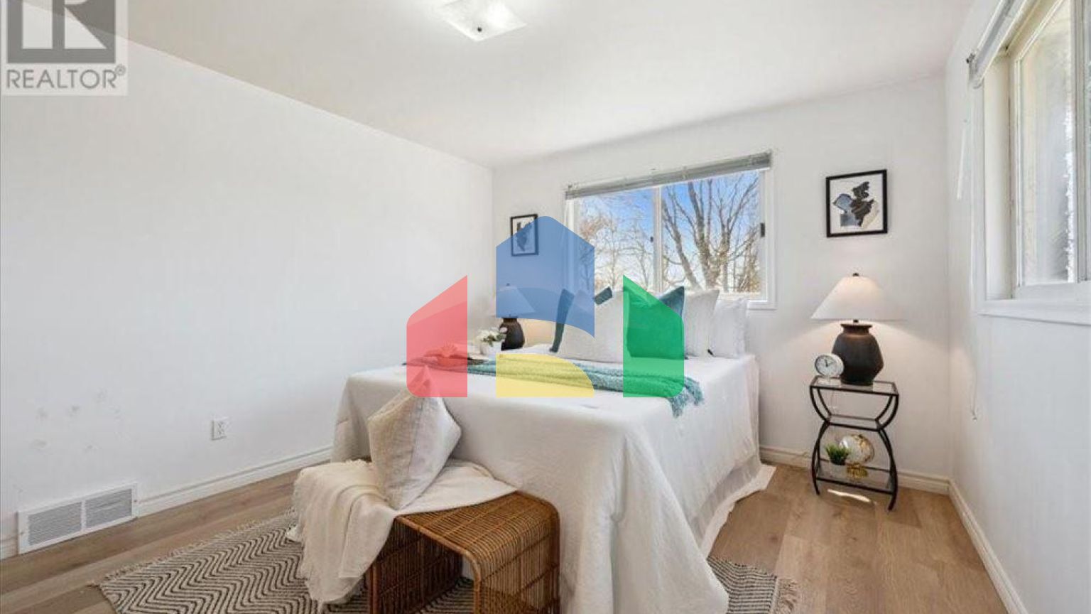 Residential - Single Family Home - Guelph, Canada - Canada