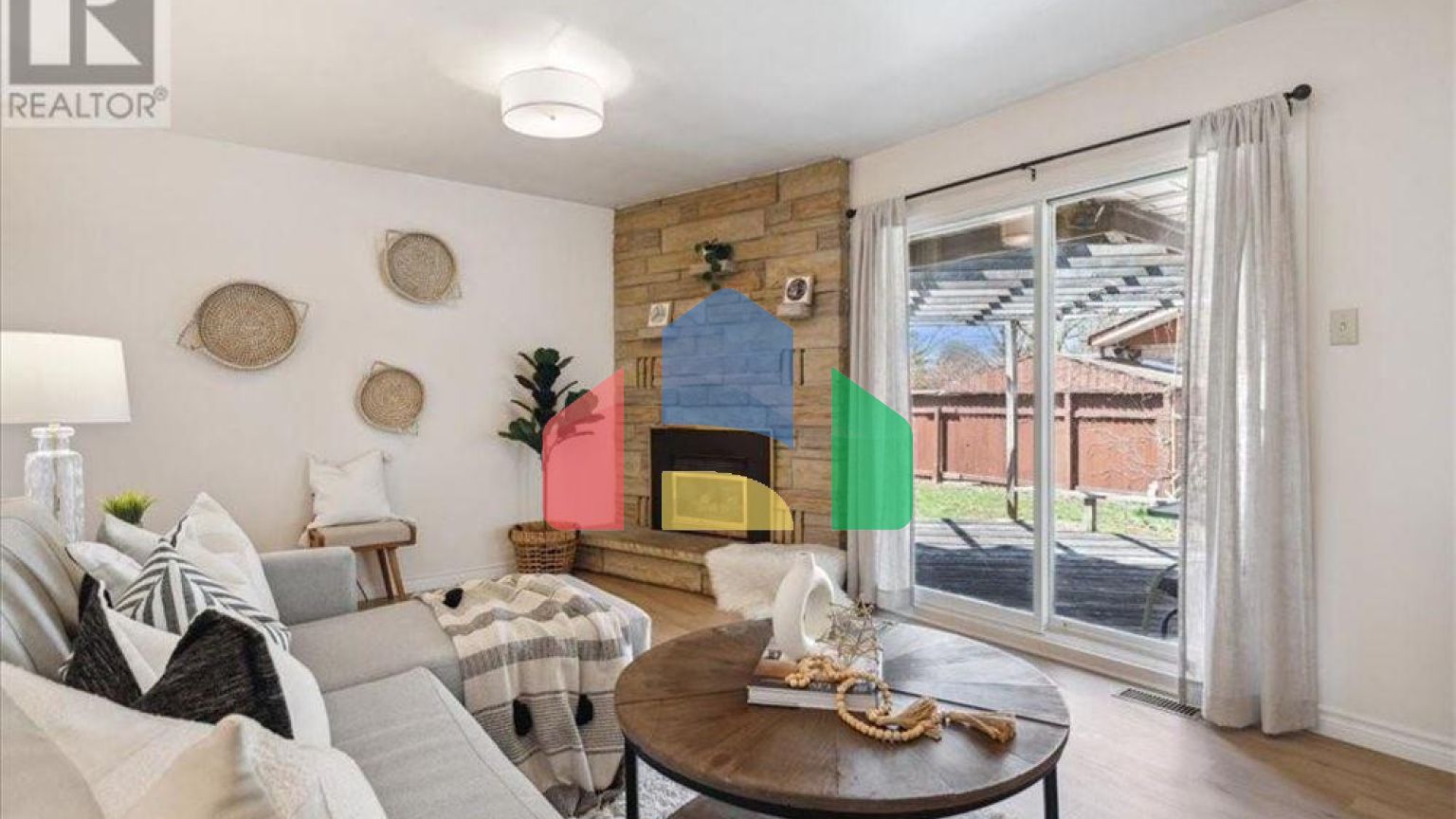 Residential - Single Family Home - Guelph, Canada - Canada