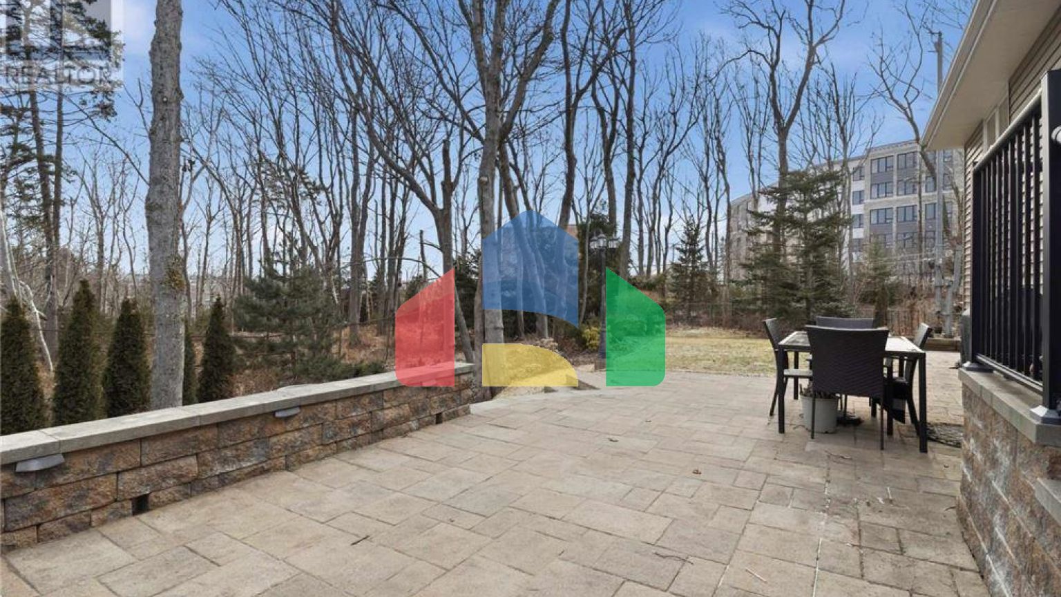 Residential - Single Family Home - Halifax, Canada - Canada