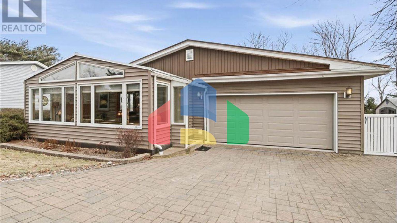 Residential - Single Family Home - Halifax, Canada - Canada