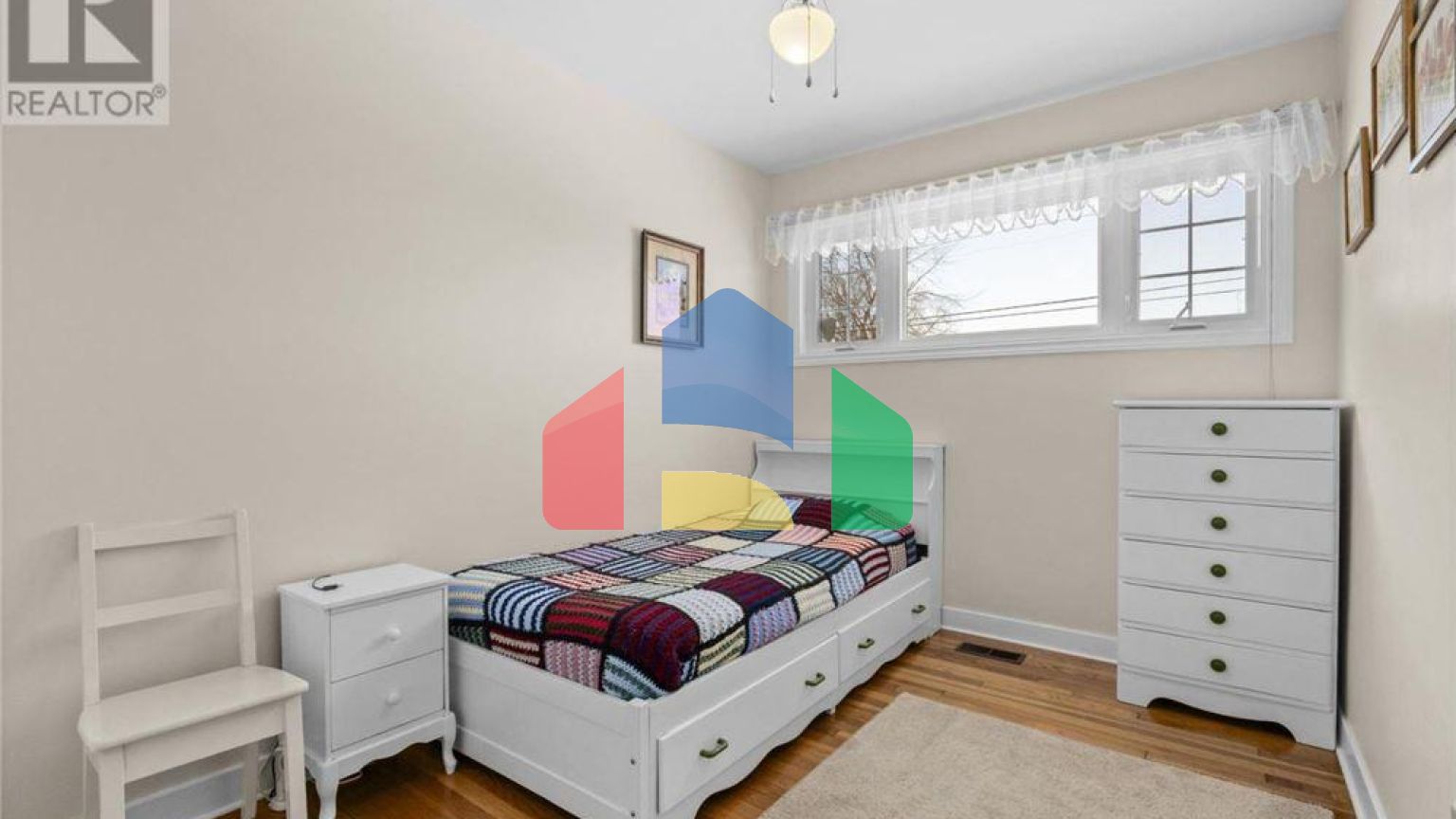 Residential - Single Family Home - Halifax, Canada - Canada