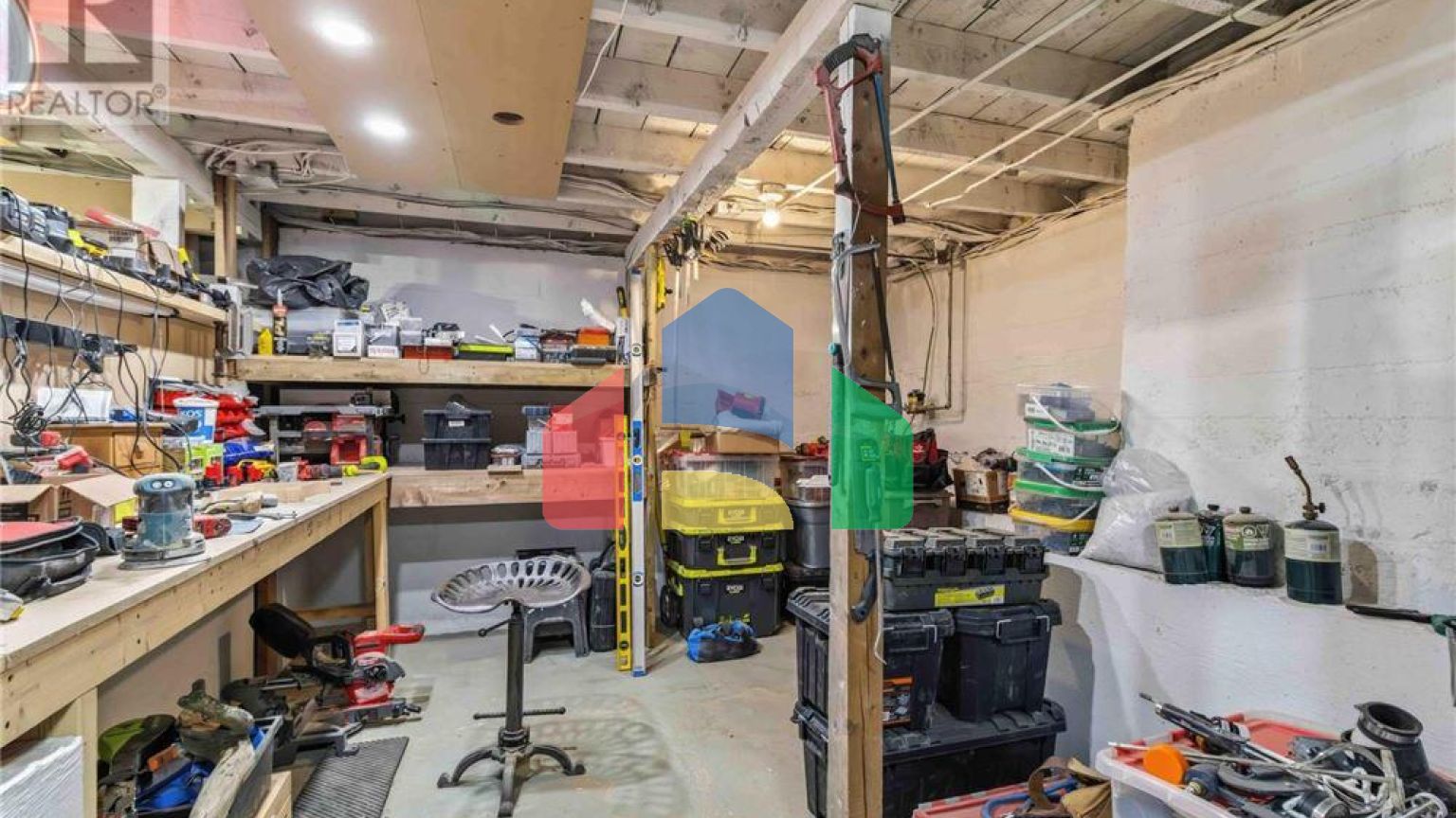 Residential - Single Family Home - Halifax, Canada - Canada