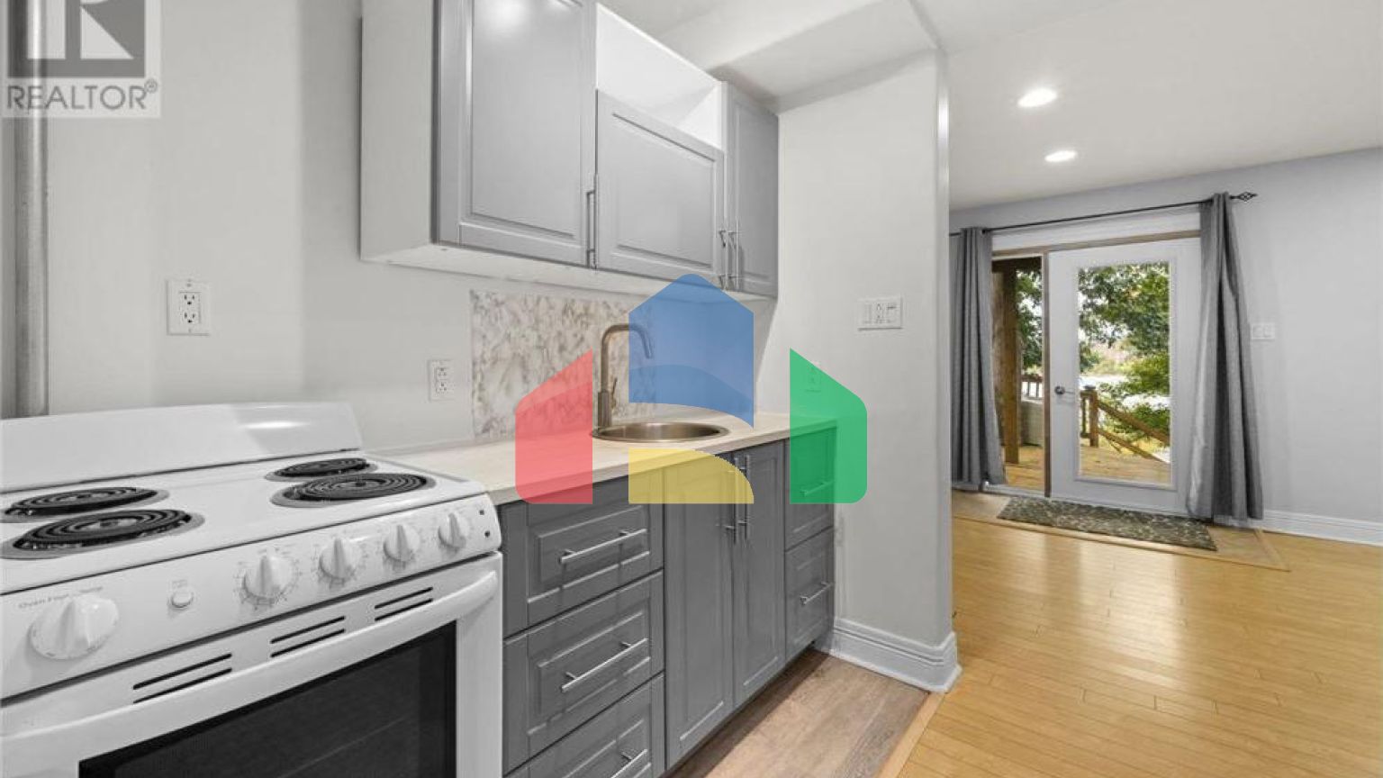 Residential - Single Family Home - Halifax, Canada - Canada