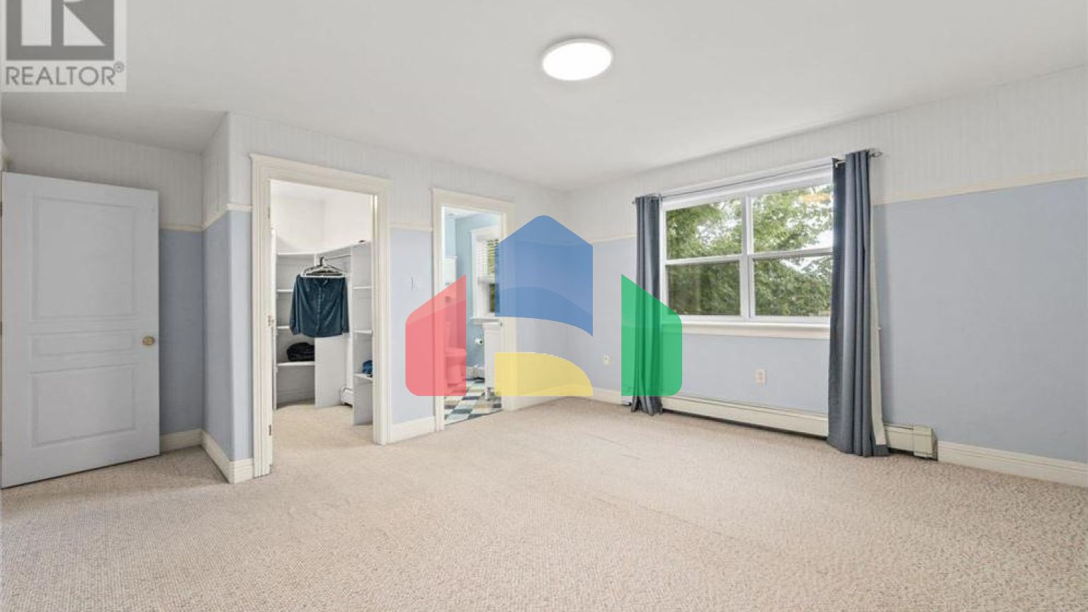 Residential - Single Family Home - Halifax, Canada - Canada