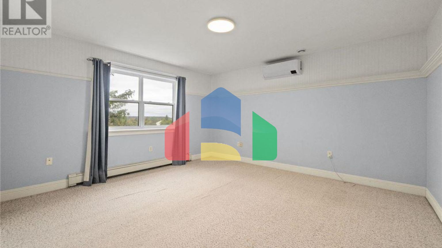 Residential - Single Family Home - Halifax, Canada - Canada