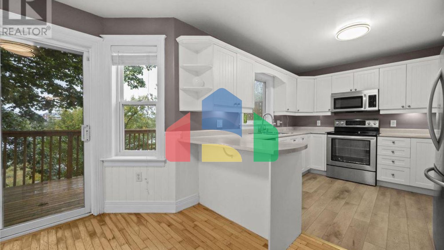 Residential - Single Family Home - Halifax, Canada - Canada