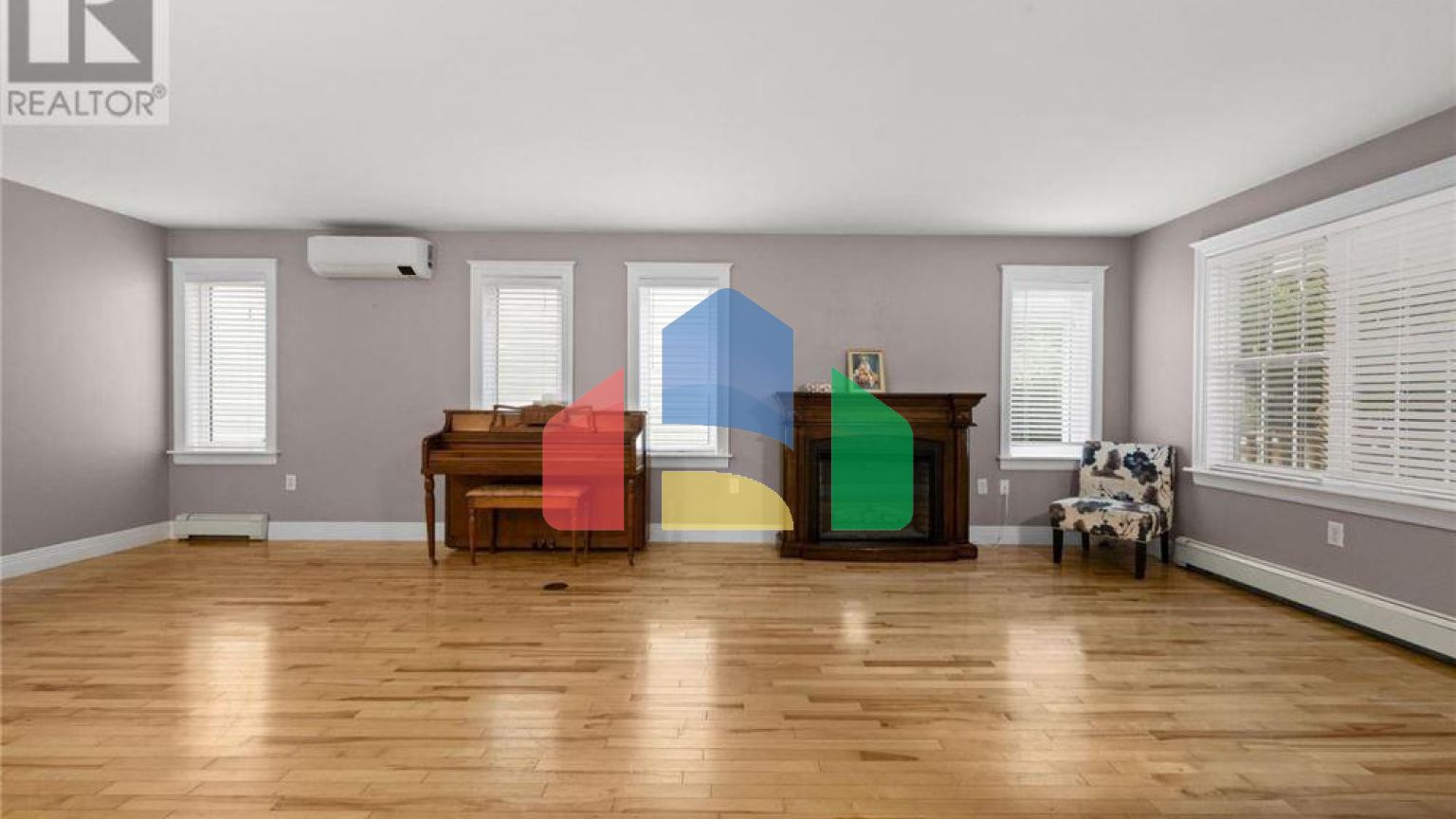 Residential - Single Family Home - Halifax, Canada - Canada