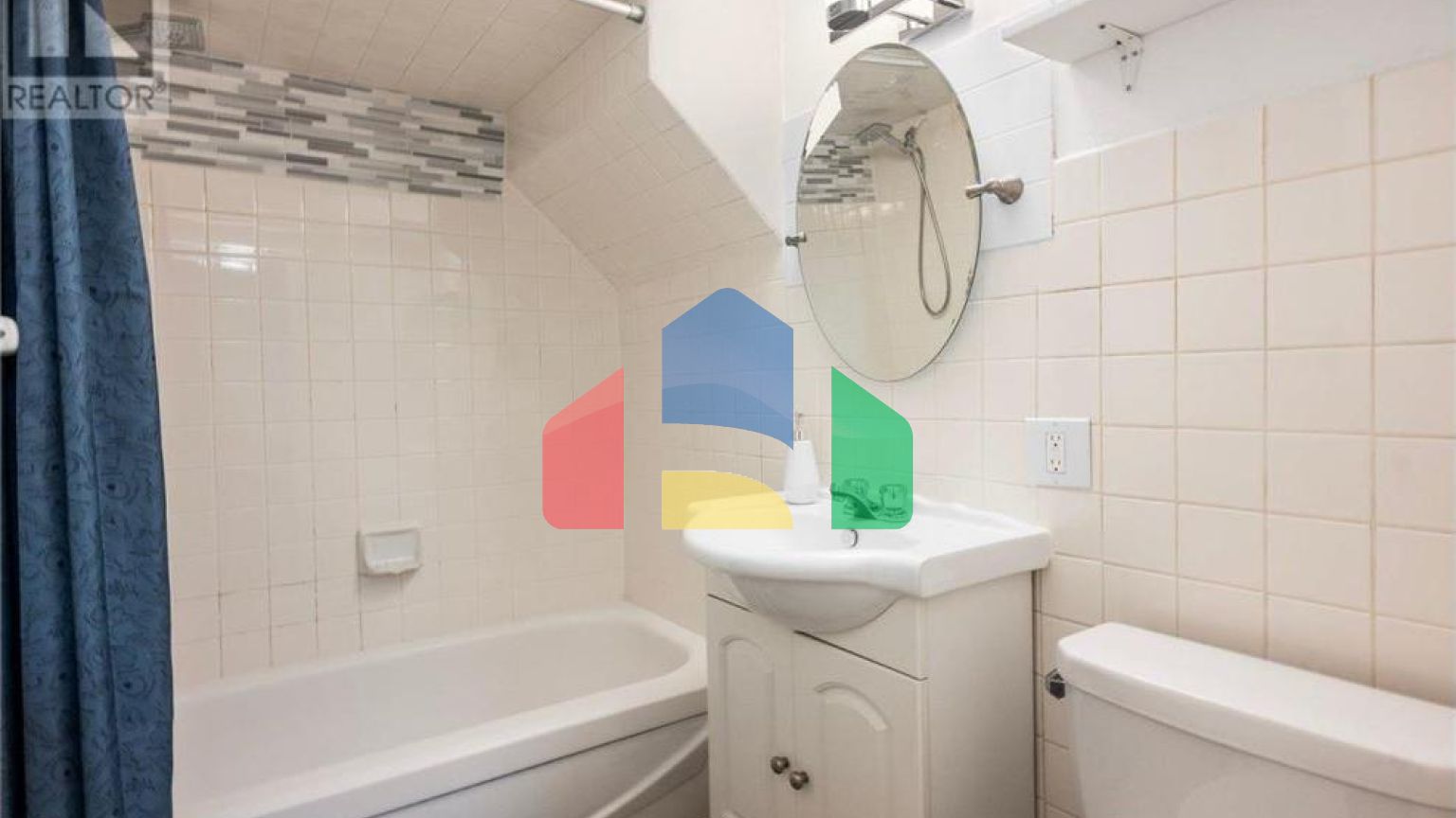 Residential - Single Family Home - Halifax, Canada - Canada