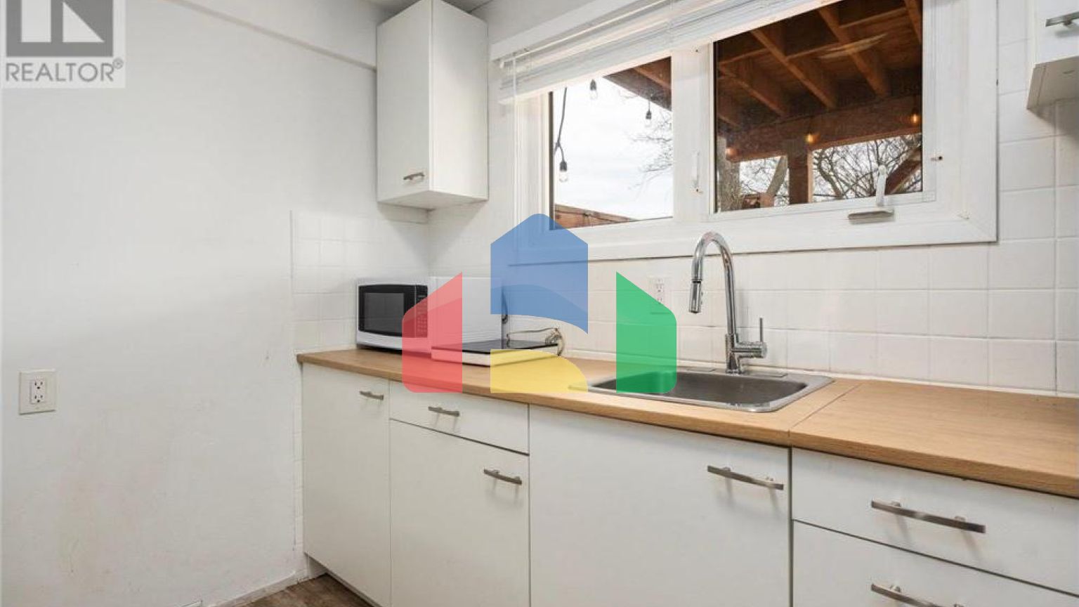 Residential - Single Family Home - Halifax, Canada - Canada