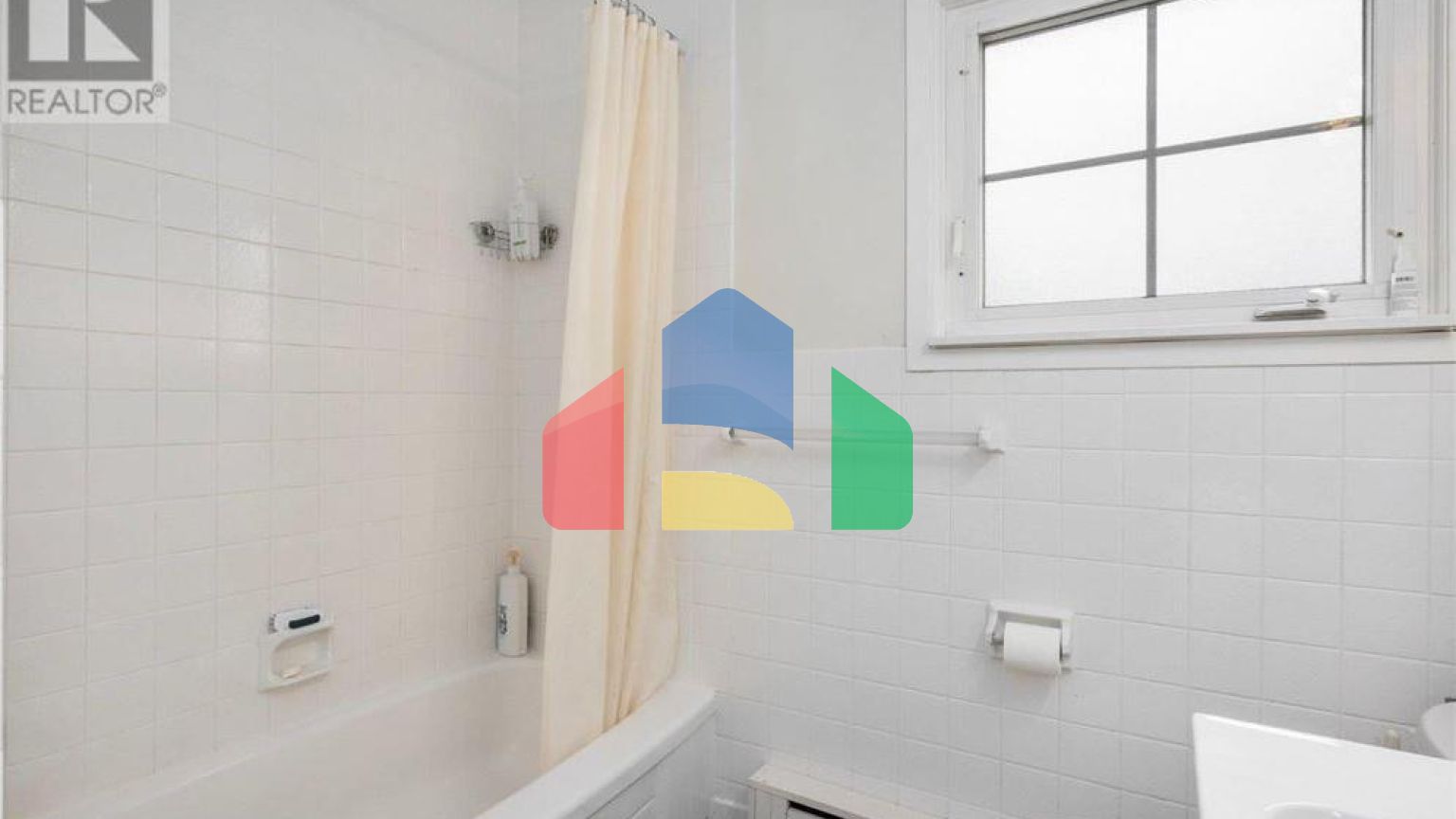 Residential - Single Family Home - Halifax, Canada - Canada