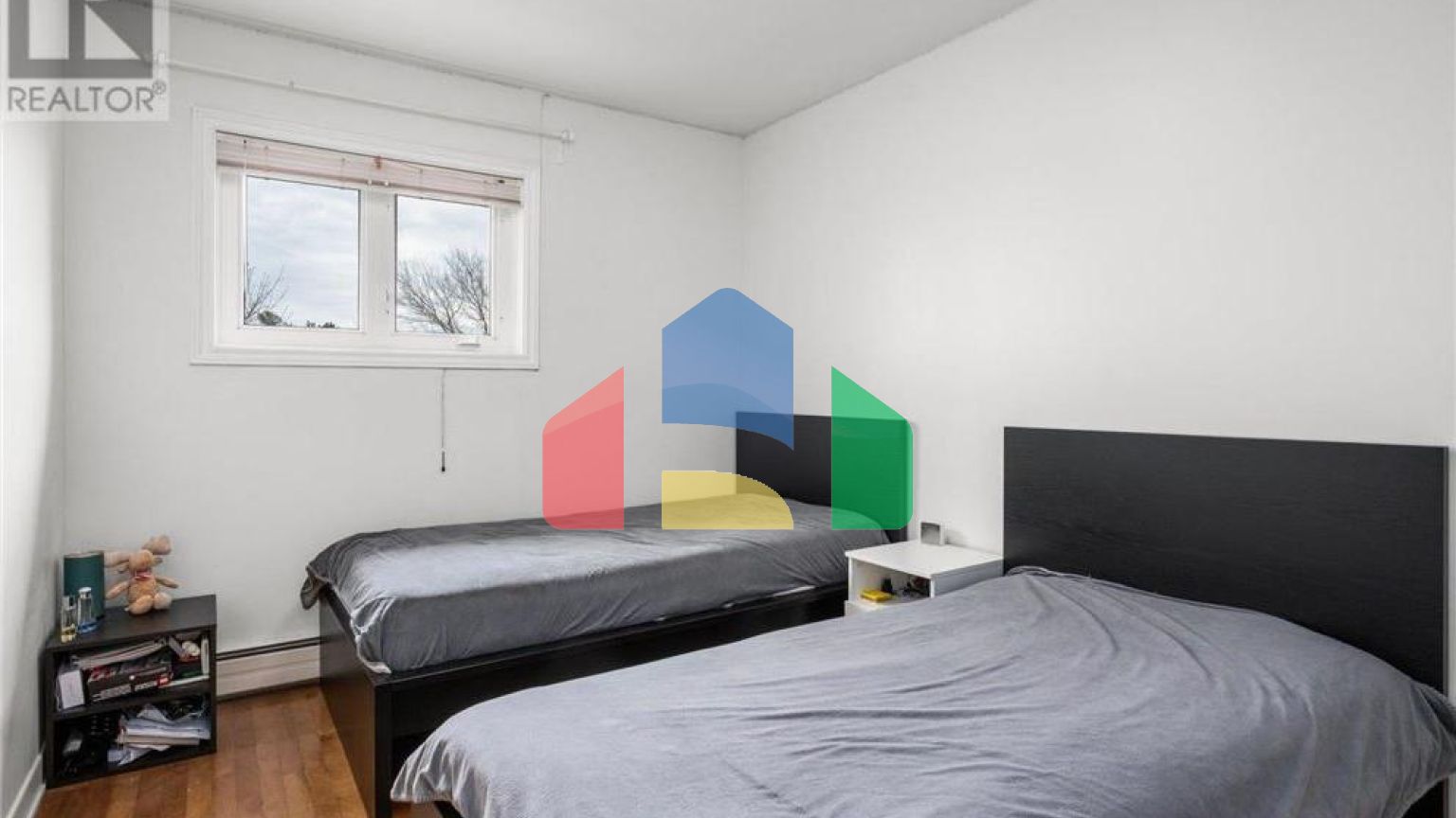 Residential - Single Family Home - Halifax, Canada - Canada