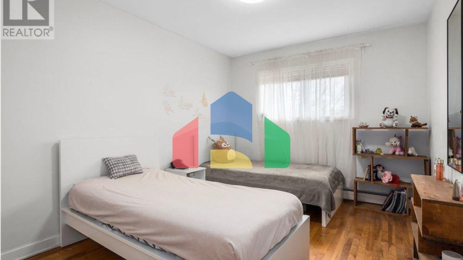 Residential - Single Family Home - Halifax, Canada - Canada