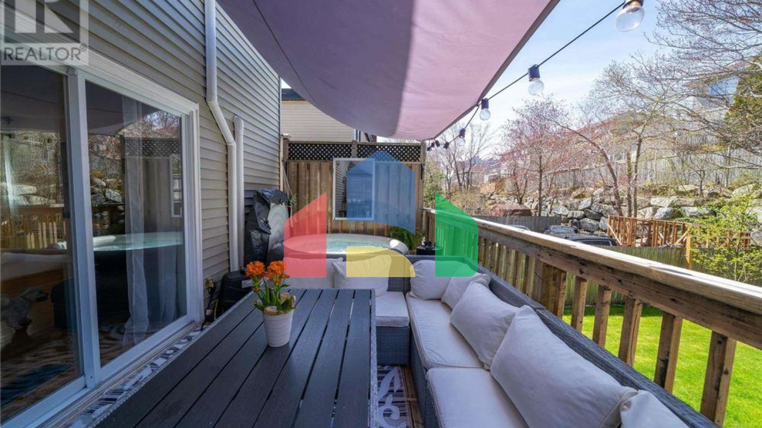 Residential - Single Family Home - Halifax, Canada - Canada