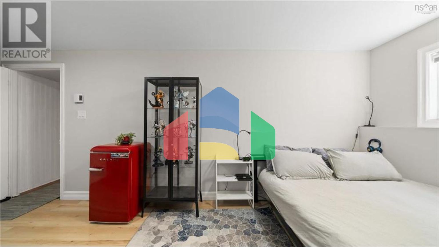 Residential - Single Family Home - Halifax, Canada - Canada