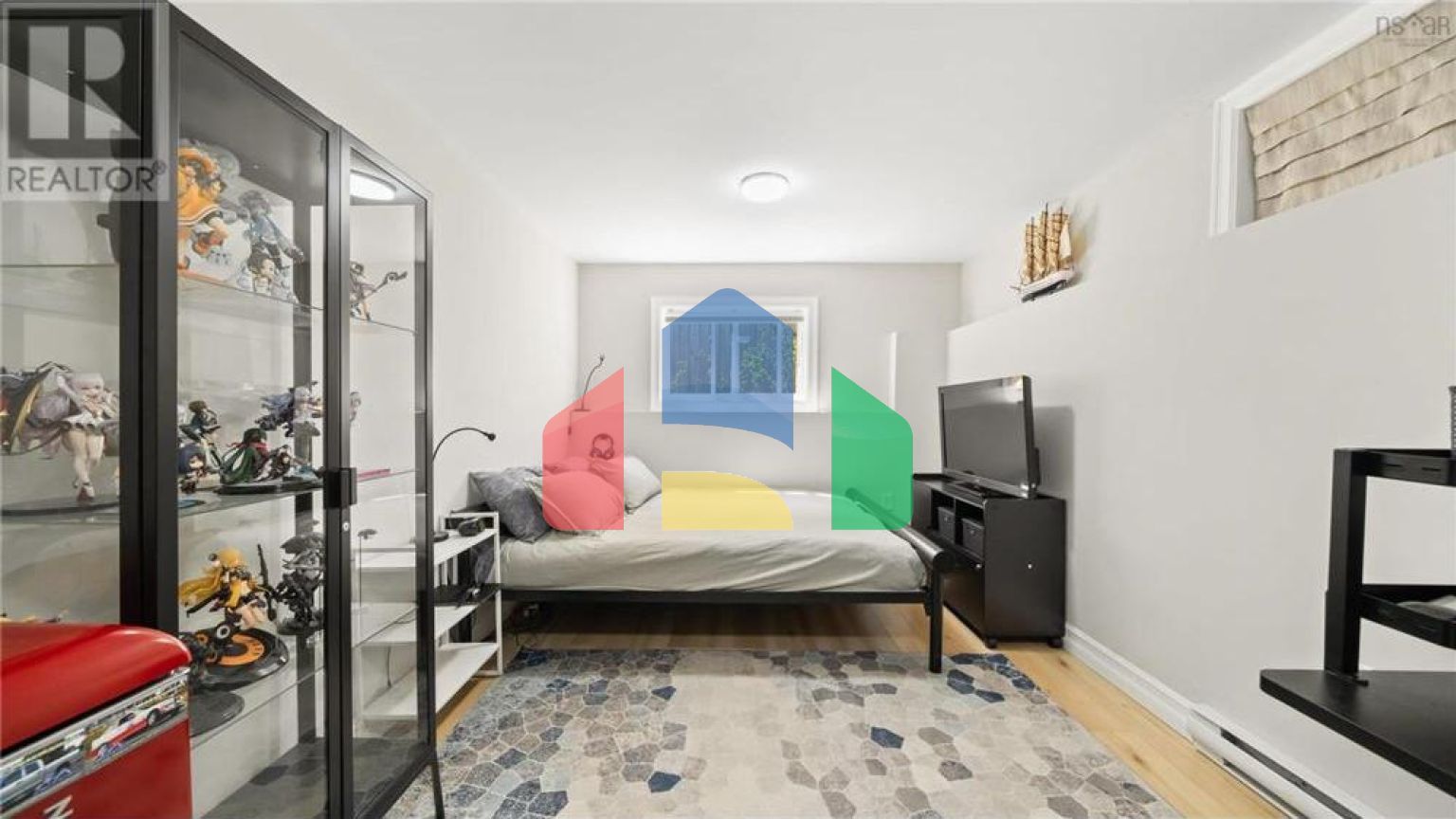 Residential - Single Family Home - Halifax, Canada - Canada