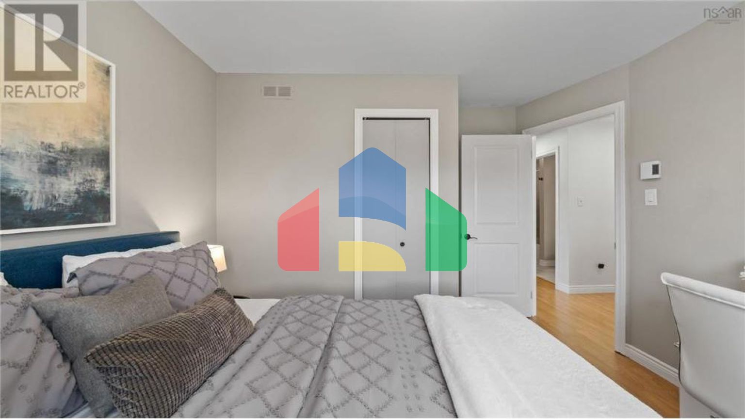 Residential - Single Family Home - Halifax, Canada - Canada