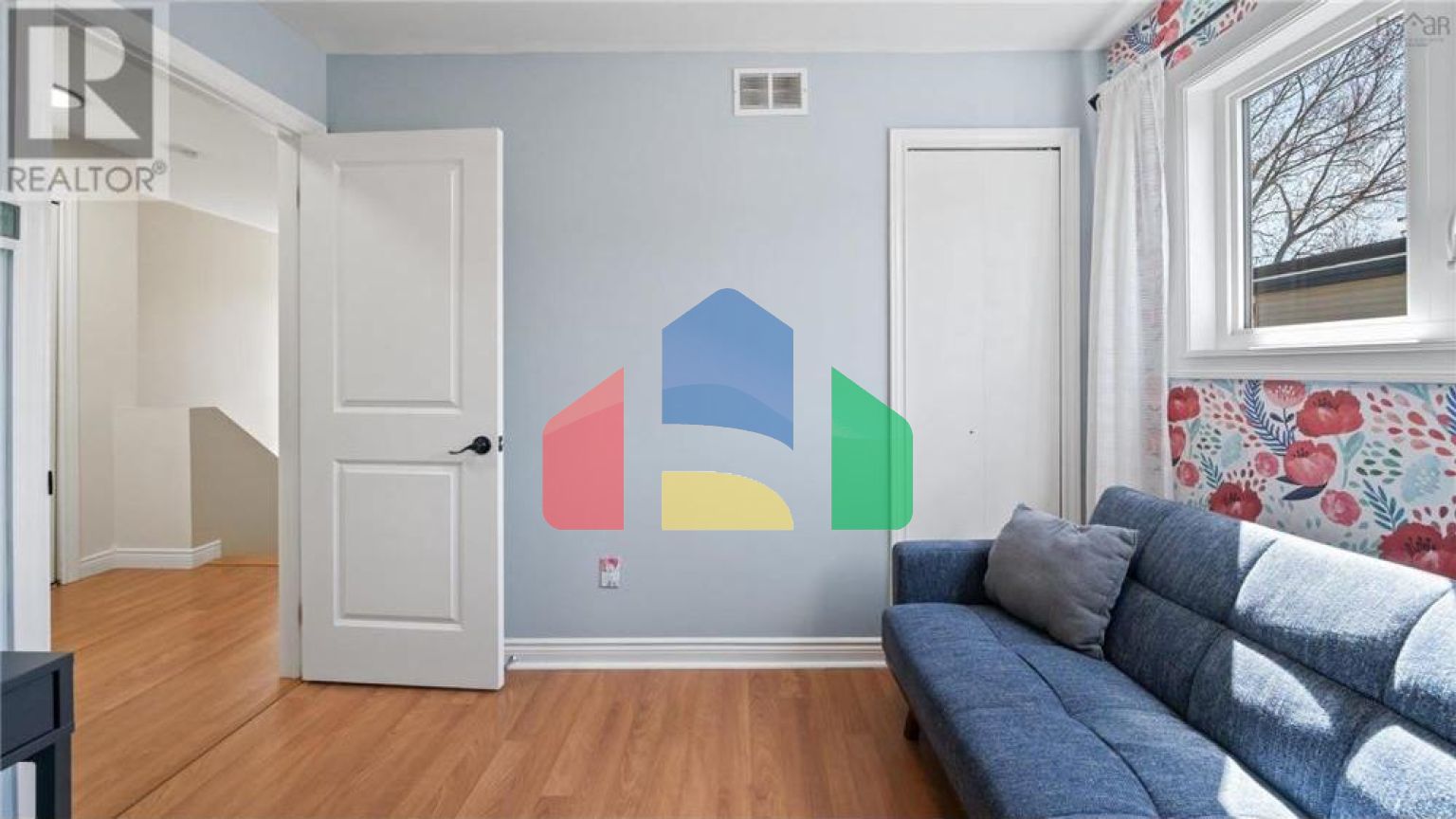 Residential - Single Family Home - Halifax, Canada - Canada