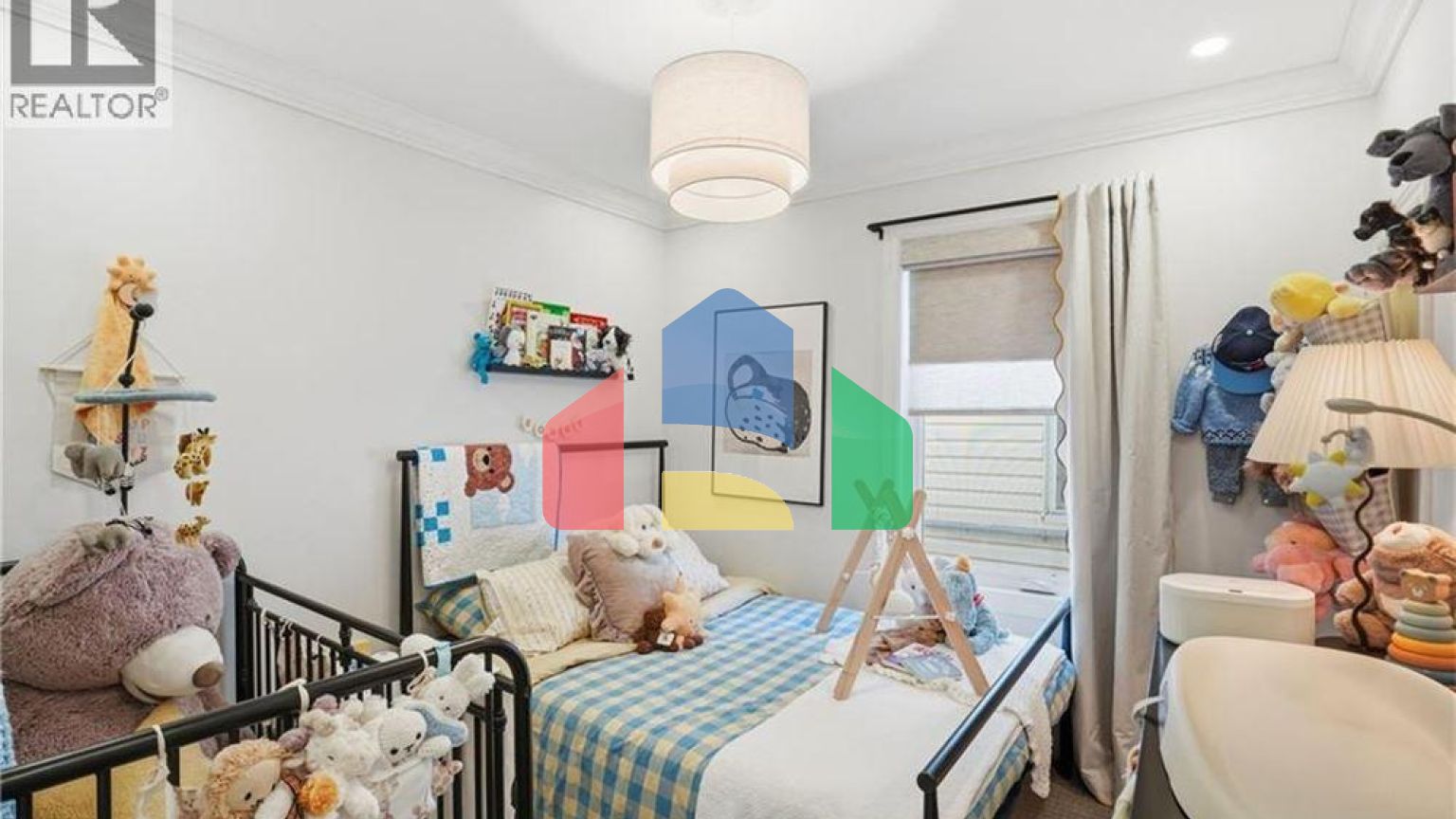 Residential - Single Family Home - Hamilton, Canada - Canada